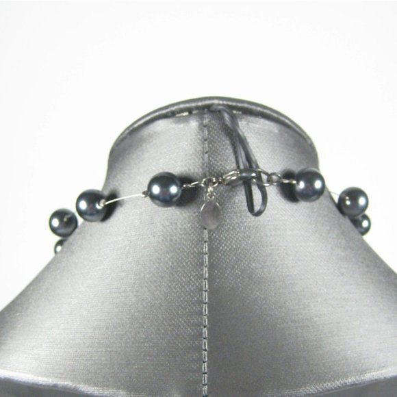 Carolee Imitation Gray Pearl Beaded Necklace 17 inch Silvertone Floating Station - Picture 8 of 8